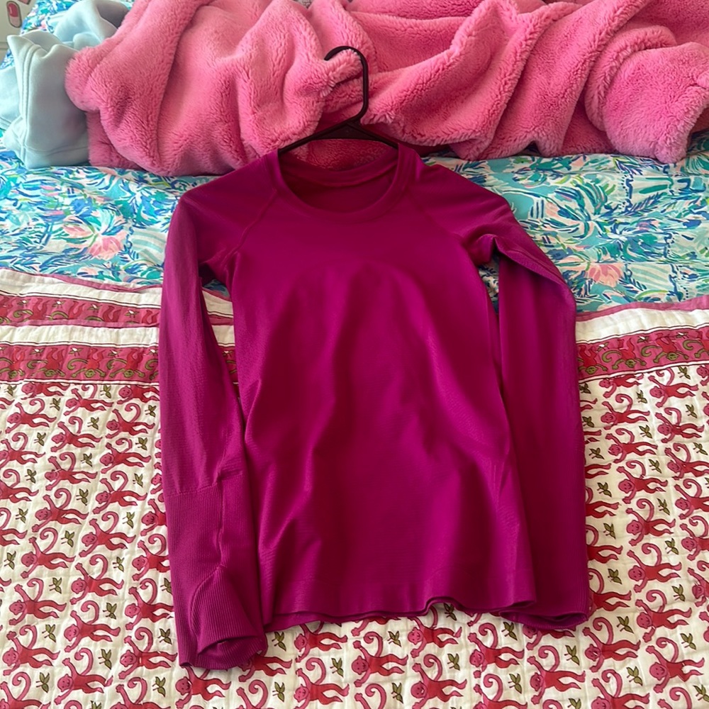 Ripened raspberry Lululemon swifty